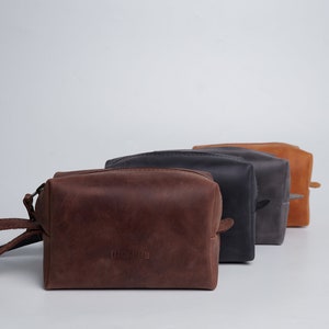 Personalized Leather Dopp Kit. Men’s Toiletry Dopp. Handmade Small Shaving Bag. Grooming Travel Organizer. Leather Case for Him