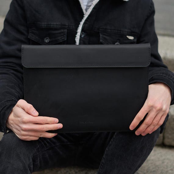 Minimalist Leather Laptop Sleeve, MacBook Pro 14 M1 and Air 13 M2