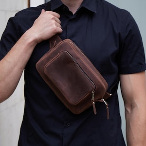 Personalized belt bag made of genuine leather | Minimalist belt bag for him | Genuine leather bumbag | Personalized bumbag for Travelling