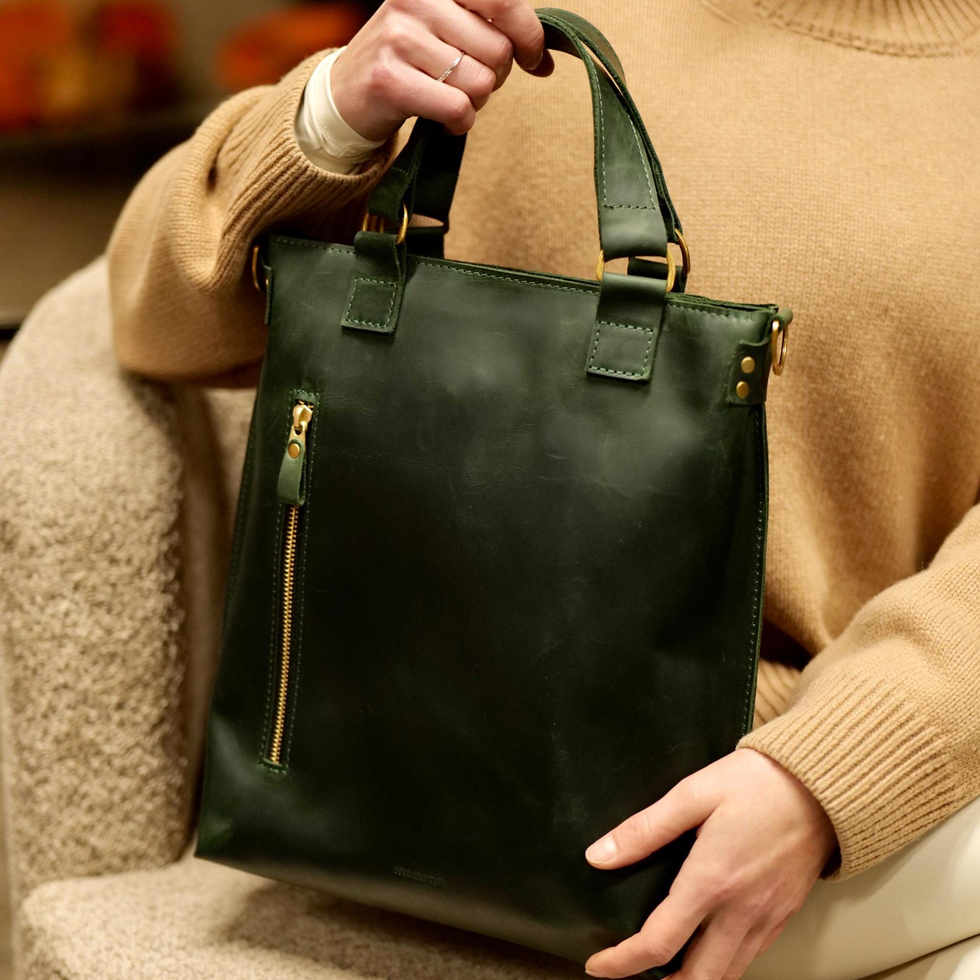 2944 Leather Backpack Purse : Convertible Backpack Bag - Fashion Designer Leather Backpack Purse for Women Fashion Designer  main image 2