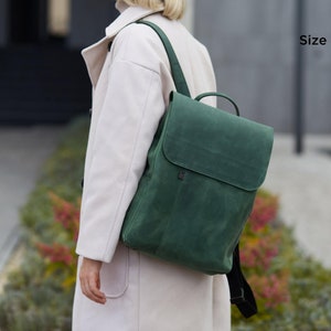 Laptop Backpack Women Green Handmade Leather MacBook Pro 15 Bag College Aesthetic, 17 inch Rucksack Genuine Leather Minimalist Vintage