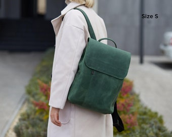 Laptop Backpack Women Green Handmade Leather MacBook Pro 15 Bag College Aesthetic, 17 inch Rucksack Genuine Leather Minimalist Vintage