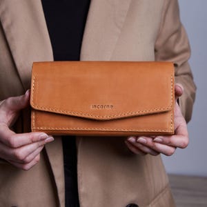 Personalized Leather Women’s Wallet: Long Clutch with Snap Closure, Fast USA Shipping