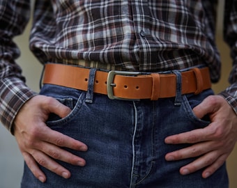 Cinturón vaquero de cuero de grano completo para hombre – Accesorio vintage hecho a mano estilo vaquero