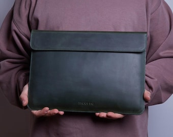 Handmade Leather MacBook Sleeve: Vintage Laptop Case for Air & Pro 13–16 inch, Personalized