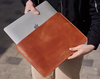 Personalized Leather Sleeve MacBook Pro, laptop sleeve 13 inch, 14 inch, 16 inch, MacBook Pro Case,  Handmade unique Gift, Gifts for him