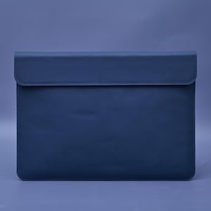 Minimalistische blaue Leder Laptop Tasche | Ledertasche für neue 2023-2024 MacBook Pro 14 M3 und Air 15 M3 | Ledertasche für einen Laptop