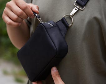 Leather Crossbody Banana Bag: Minimalist Shoulder Pouch, Travel Friendly Design, Free Personalization
