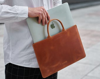 Slim Leather Laptop Sleeve: MacBook Air 13–15 Inch Case, Custom Engraved Handbag