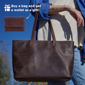Bolso tote minimalista de piel para mujer para portátil de 13-14 pulgadas / Bolso marrón para ella / Oferta especial: pide un bolso tote y llévate una billetera GRATIS