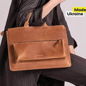 Leather personalized reMarkable 2 aesthetic briefcase bag, minimalist custom tablet Surface Go sleeve case