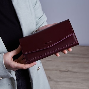 Gepersonaliseerde leren clutch - perfect cadeau voor haar | Echt leren portemonnee voor dames | Volnerf leren kaarthouder | Moederdagcadeau