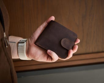 Leather Bifold Wallet for Men, 6 Card Slots, Cash Compartment, Snap Closure