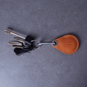 Custom Leather AirTag Keychain: Dark Red, Personalized, Apple Tracker Case - Compact & Durable Gift
