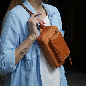 Personalized belt bag made of genuine leather | Minimalist genuine leather bumbag | Leather Crossbody bags for women | Birthday gifts