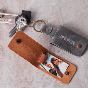 Personalized leather photo keychain, custom engraved picture family portrait keyring, long distance gift girlfriend