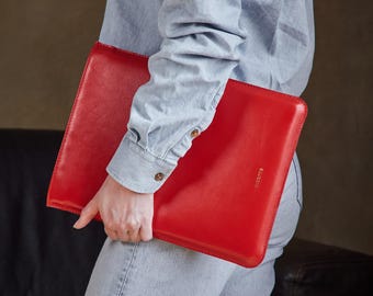 Handmade Leather Dell Latitude Sleeve: Slim Protective Case for Latitude 7420/7430 & 5520/5530