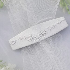 White embroidered hair clip. White barrette with white floral embroidery. Accessory with subtle texture for winter or summer, or a wedding. image 8