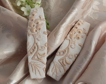 Embroidered vintage Linen Barrette: Botanical Cream Floral Hair Clip