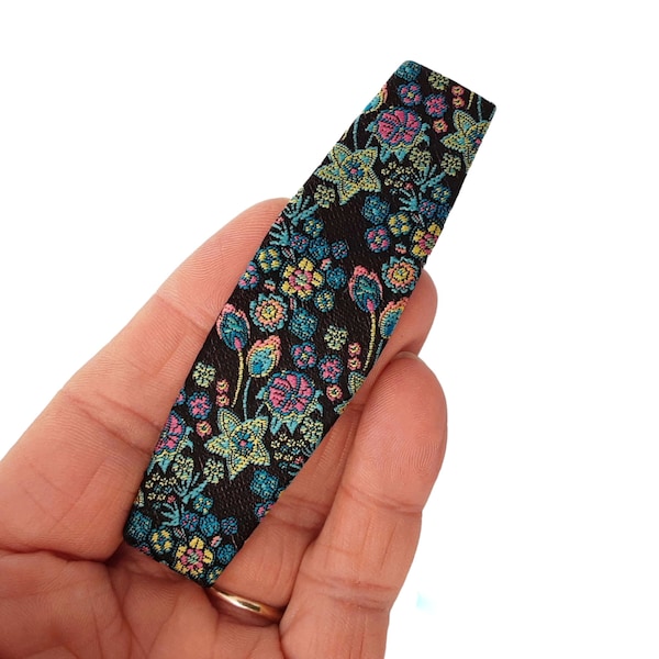 Striking green and black barrette. Stylish upcycled floral accessory for women of any age. Perfect for spring. Wear it on any occasion.