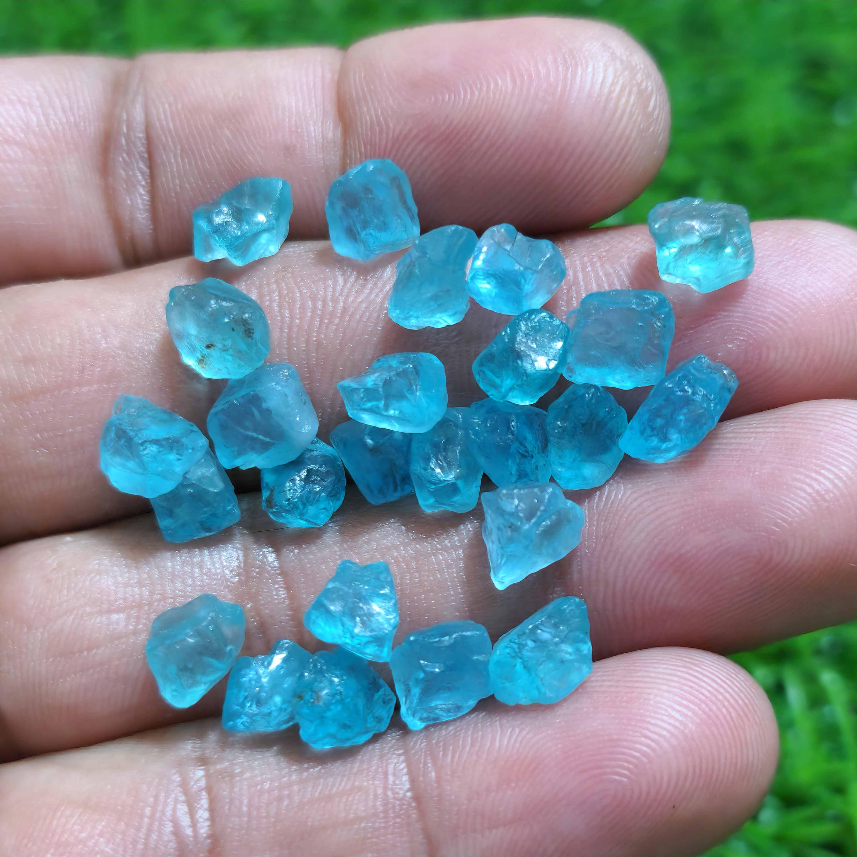 天然石 アパタイトのユニコーン　ご購入前に在庫確認必要　NO.091307 天然石 アパタイトのユニコーン ご購入前に在庫確認必要 NO