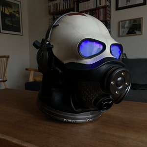 Half life:Alyx Combine soldier 3D-print files. Including template for textile part and light up LED-lenses. image 5