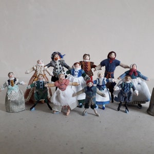 1/48 Poupées Tudor
