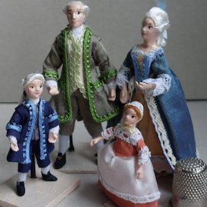 1/24 18th Century Dolls
