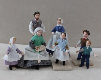 1/24 Victorian Dolls