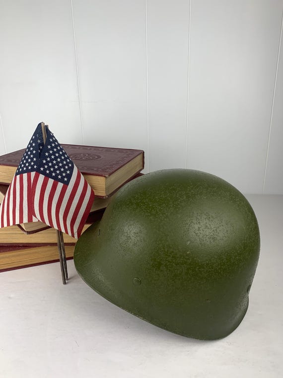 Vintage US Military Helmet / Ground Troops / Liner Helmet
