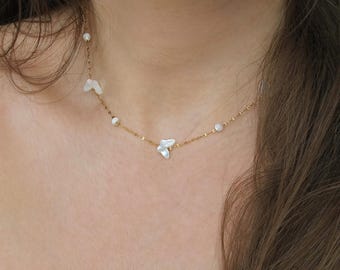Collana con farfalla in madreperla pregiata, collana estiva in acciaio inossidabile, gioielli con farfalla delicata, collana da donna per tutti i giorni, regalo per lei