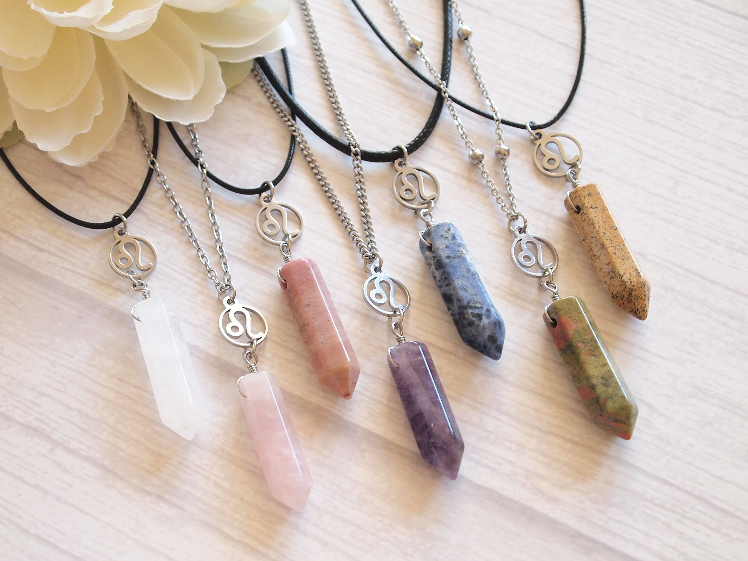 Leo choker best sale