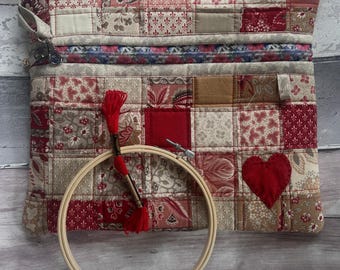 Quilted Project bag Ideal for Cross Stitch / Embroider. French General fabrics. 11' x 13" Handmade.