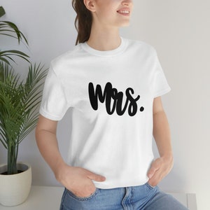 Mrs. Shirt, Calligraphy Script Shirt, Honeymoon Shirt, Trendy Mrs. Shirt, Just Married Shirt, Mrs. Shirt Gift, Cute Mrs. Shirt