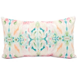 Almohada caleidoscopio Cortnei // Almohada caleidoscopio marfil, rosa y verde azulado de 15 x 24 - 1162