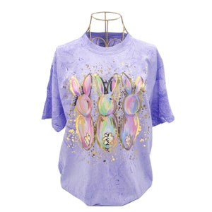 T-shirt Lapins éclaboussés violets feuille d&#39;or || Chemise lapins de Pâques - 1159