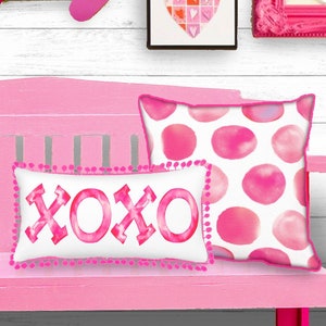 Valentines Pillows  ||  XOXO Pillow  ||  Pink Polkadot Pillow