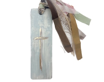 Bible Bookmark || At the Cross Bookmark || Gold Foil Cross Bookmark || Fine Art Bookmark - 740