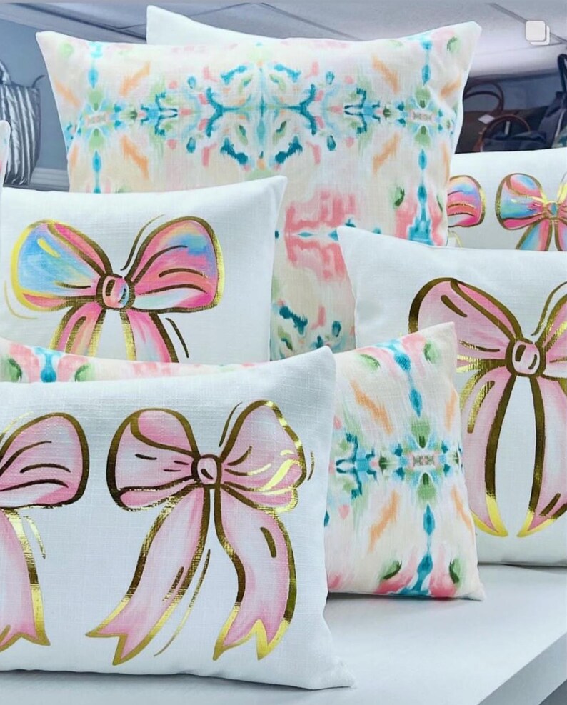TheOlivePressTupelo Bow Pillow - Thumbnail 2