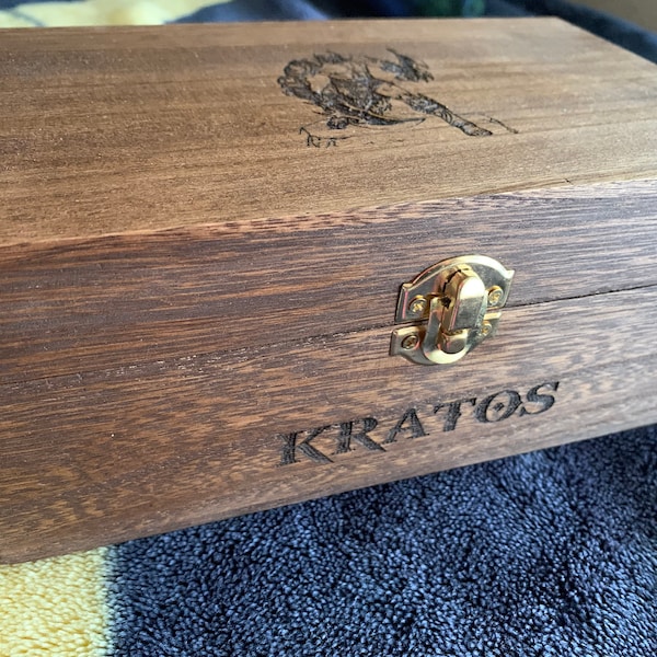 War God Kratos engraved wooden ln box