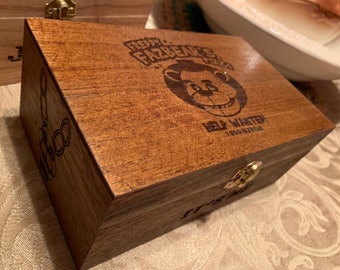 Fna" engraved wooden box version 1