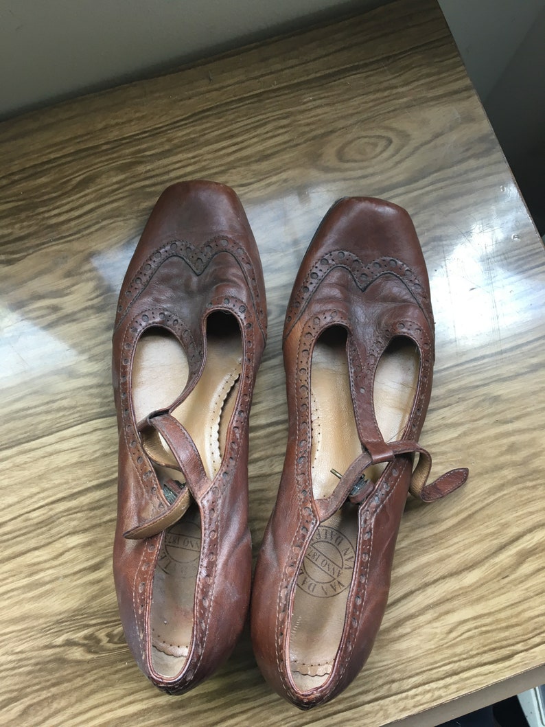 1980/'s does 1940/'s mary Janes