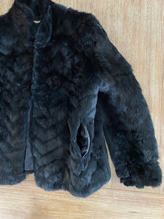 Vintage Women’s Black Rabbit Fur Coat Jacket - image 2