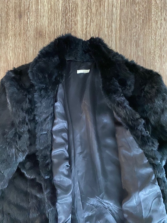 Vintage Women’s Black Rabbit Fur Coat Jacket - image 10