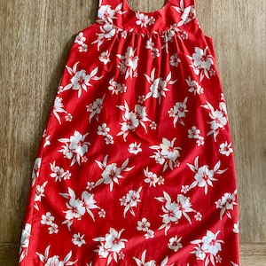 Vintage Women’s Kailua Sportswear Hawaiian Floral Print Sleeveless Dress