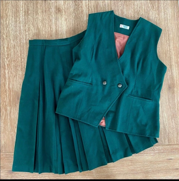 Vintage 1970s Women’s College Town Hunter Green Wo