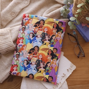 Princesses Booksleeve | Bookish merch gift | Book protection | Cozy Reader | Kindle & Kobo | Paperbacks and Hardcovers