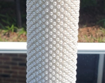 Pearly Bouquet Holder