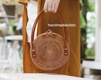VERKOOP Bali Choco Witte Ronde Rattan Handtas met Lint Sluiting, Rattan Bag, Geweven Zak, Straw Bag, Women Bag, Boho, Boho, Gift Idea
