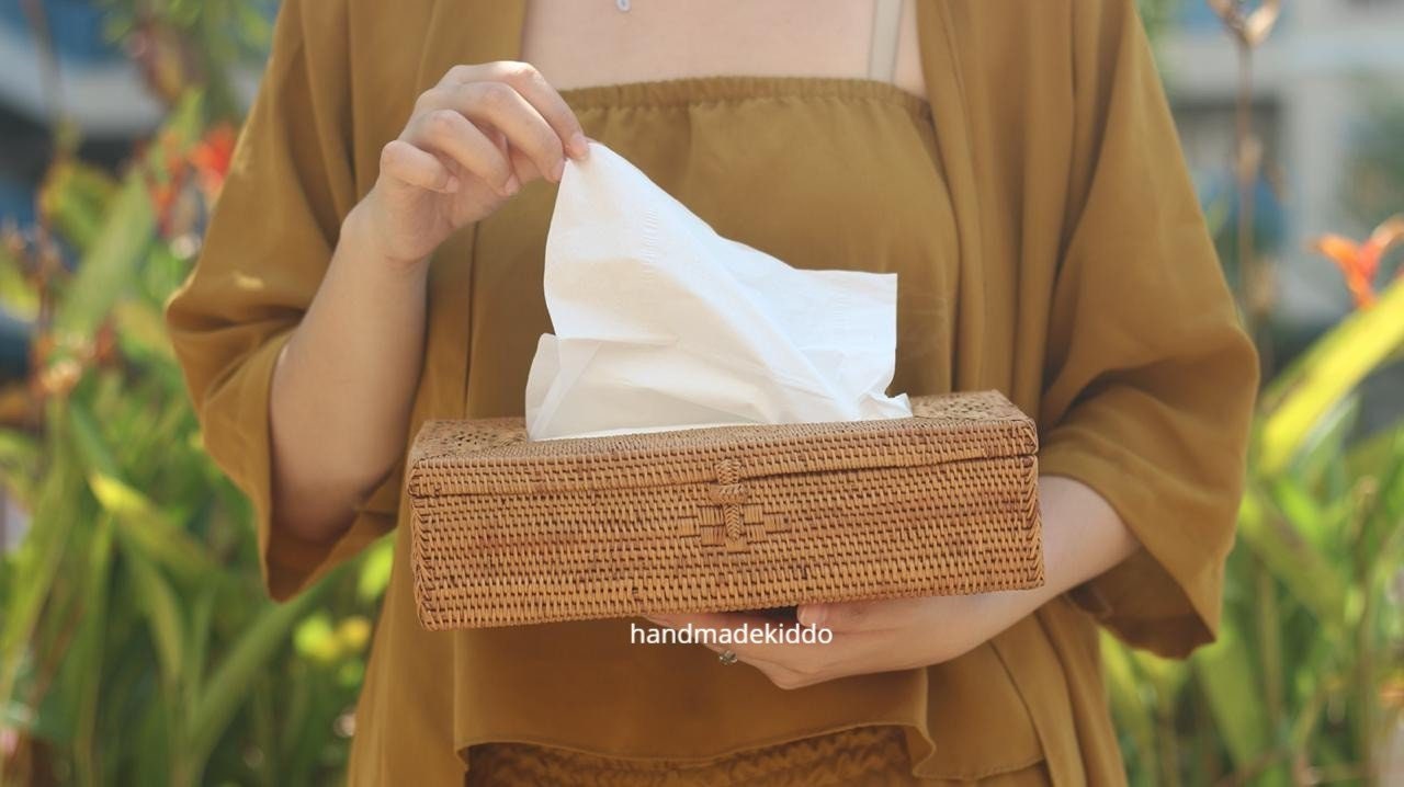 SALE Rattan Tissue Box, Ata Grass Box, Rattan Basket, Rattan Bag, Woven Bag, Straw Bag, Straw Basket, Straw Tissue Box, Tissue Holder Brown